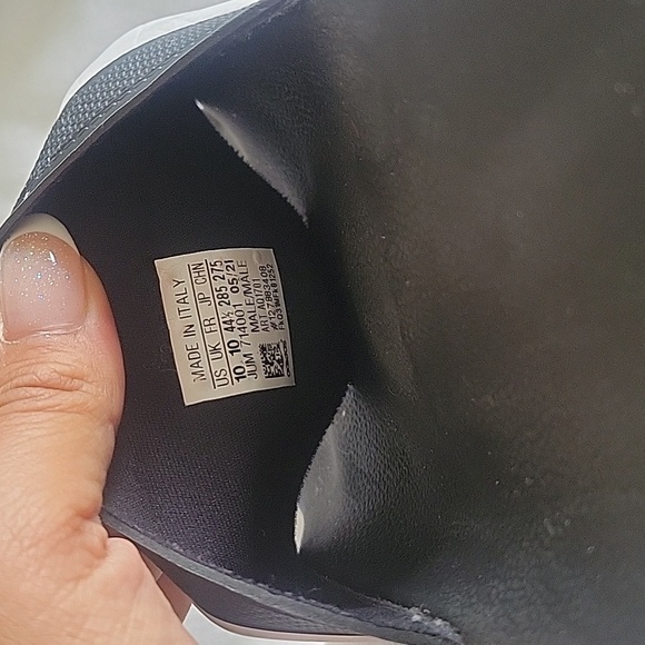 GUC mens adidas slides - Picture 3 of 3